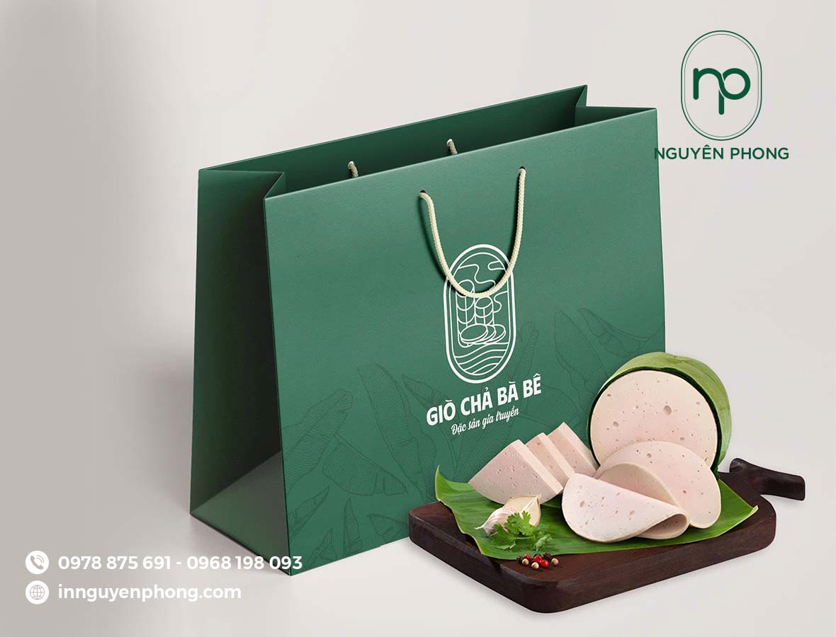 Túi giấy giò chả bà Bê